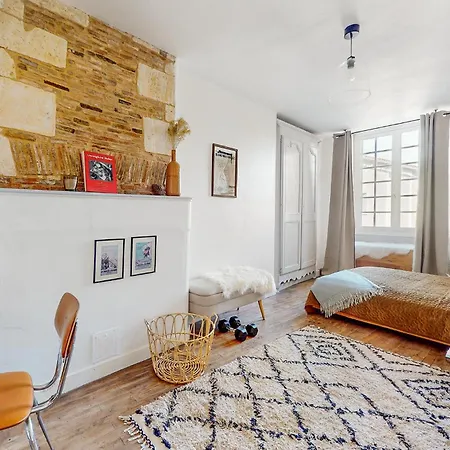 Tatil Evi Lovely In With Wifi Verteuil-sur-Charente