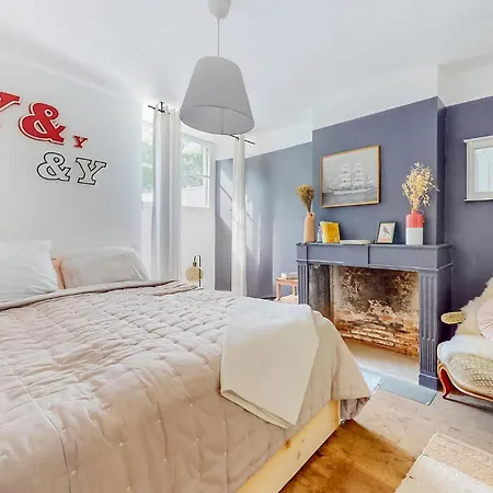 Tatil Evi Lovely In With Wifi Verteuil-sur-Charente